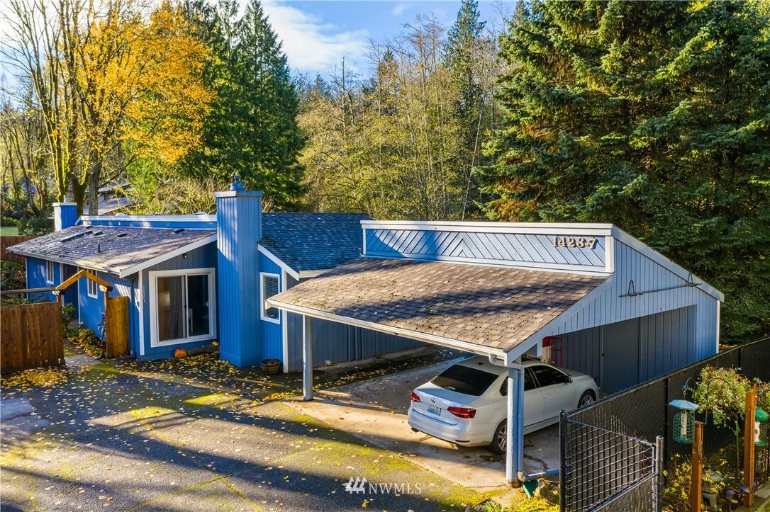 Property Photo:  1423 1427 Euclid Avenue  WA 98229 