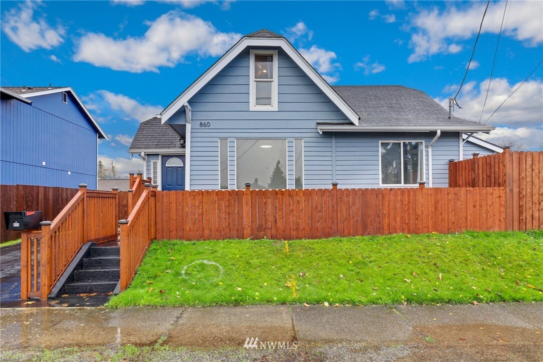 Property Photo: 860 S 68th Street WA 98408