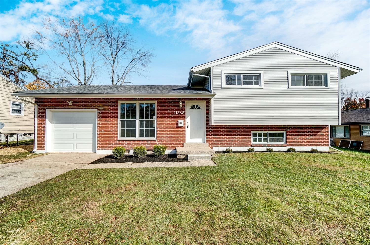 Property Photo: 11368 Kenn Rd OH 45240
