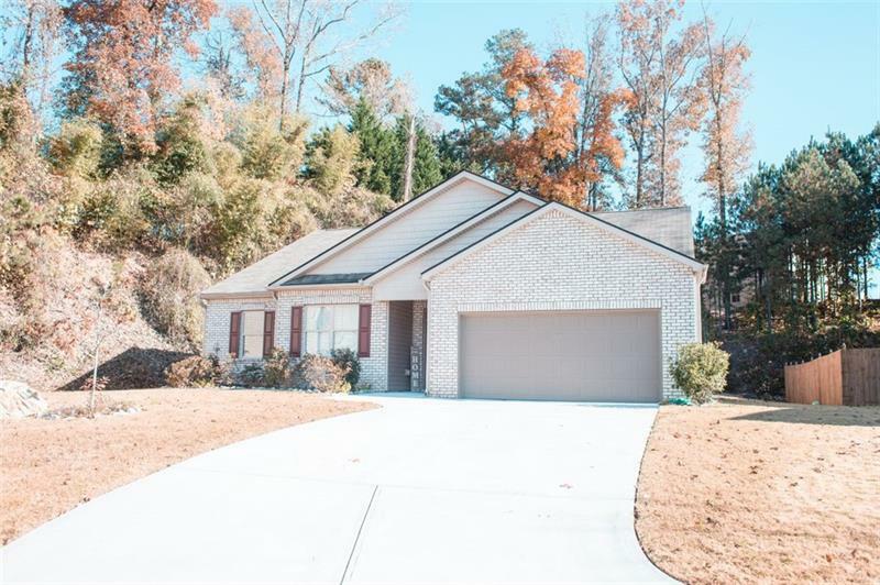 Property Photo: 215 Hayes Park Drive GA 30132