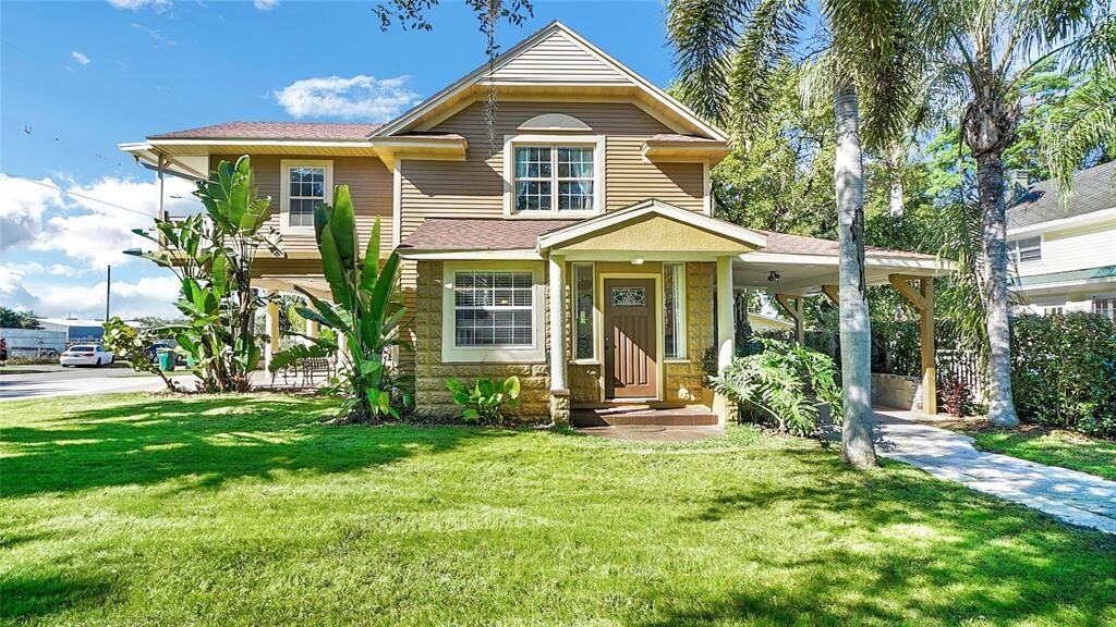 Property Photo:  426 S Grove Street  FL 32726 