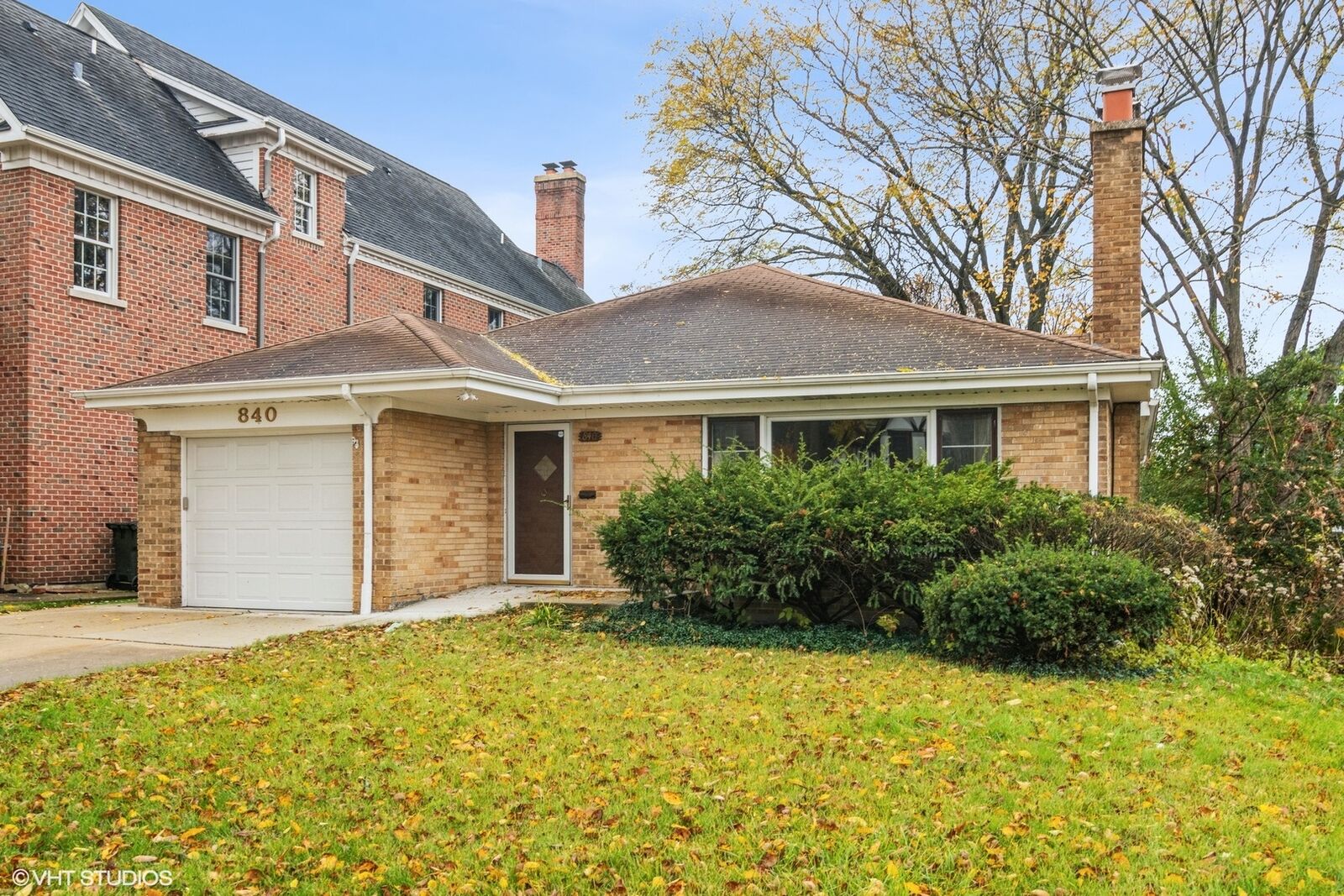 Property Photo:  840 S Waiola Avenue  IL 60525