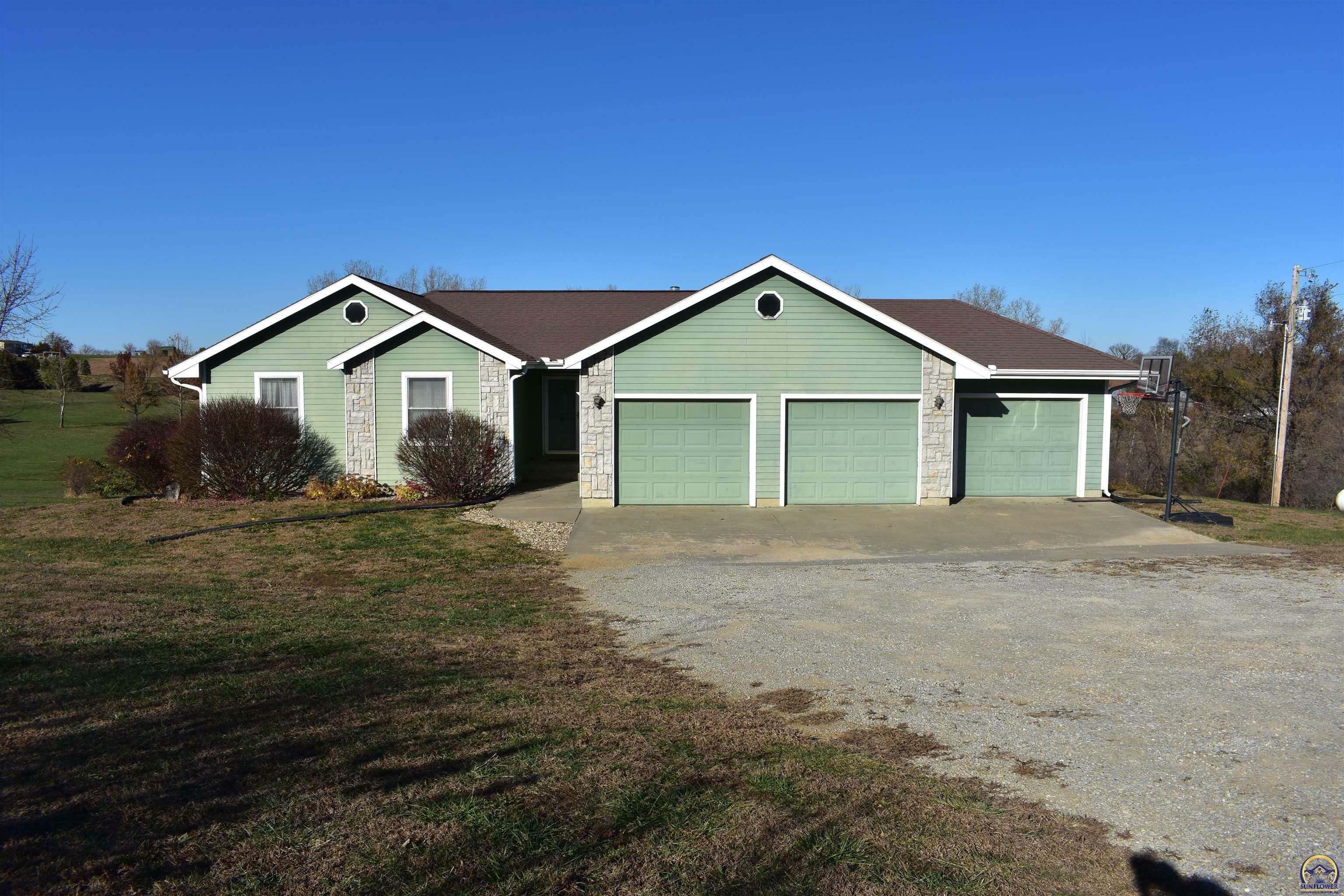 Property Photo:  9112 NW 66th St  KS 66539 