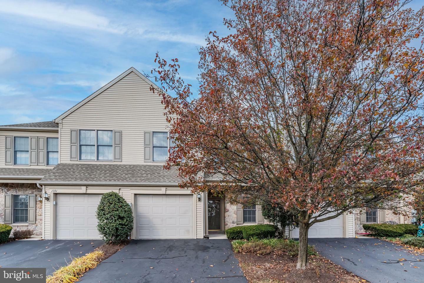 Property Photo:  1093 Pebble Court  PA 17050 