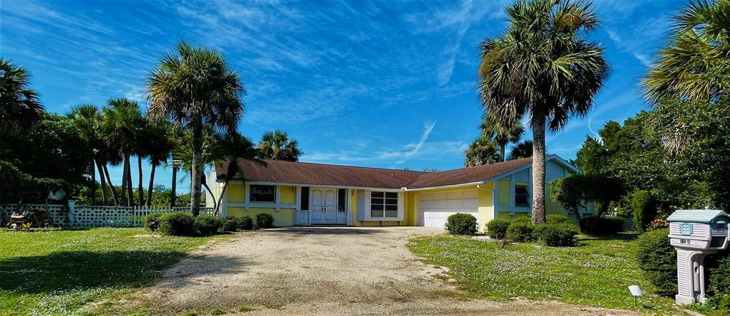 Property Photo:  1226 Setliffe Court NW  FL 33948 