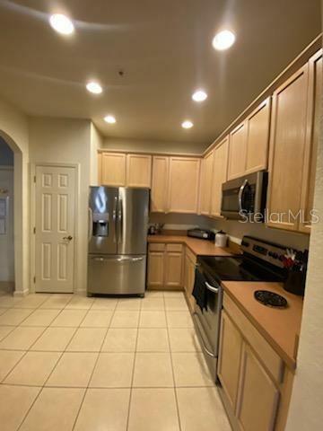 Property Photo:  3301 Whitestone Circle 306  FL 34741 