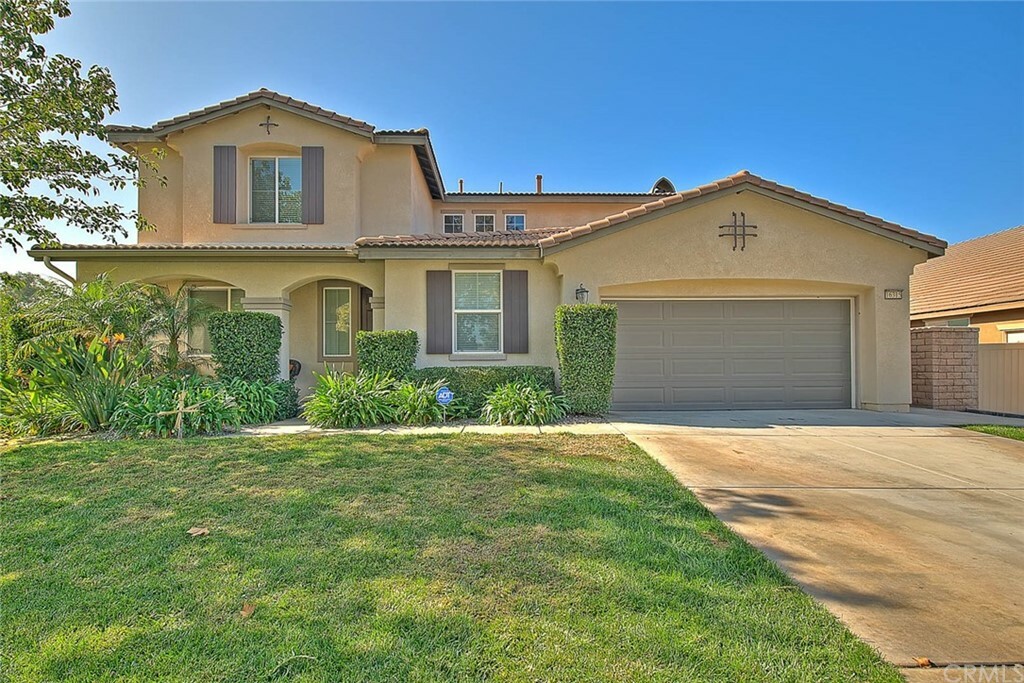 Property Photo:  16315 Hillsmont Lane  CA 92503 