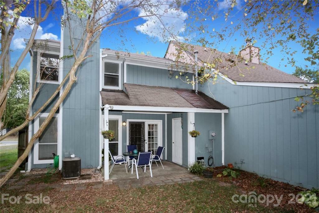 Property Photo:  11318 Kingfisher Drive  NC 28226 