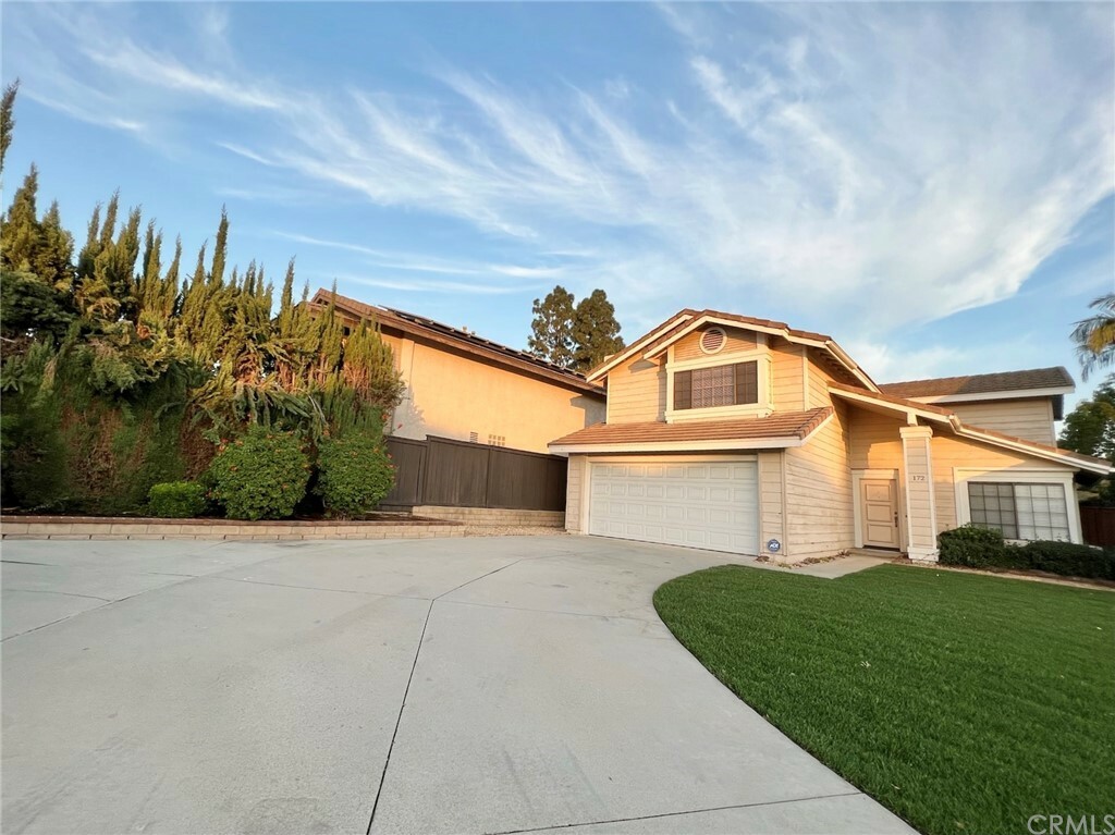 Property Photo:  172 Brookside Lane  CA 92821 