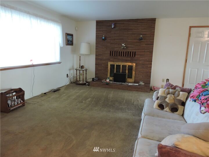 Property Photo:  16139 Rd 9 NW  WA 98848 