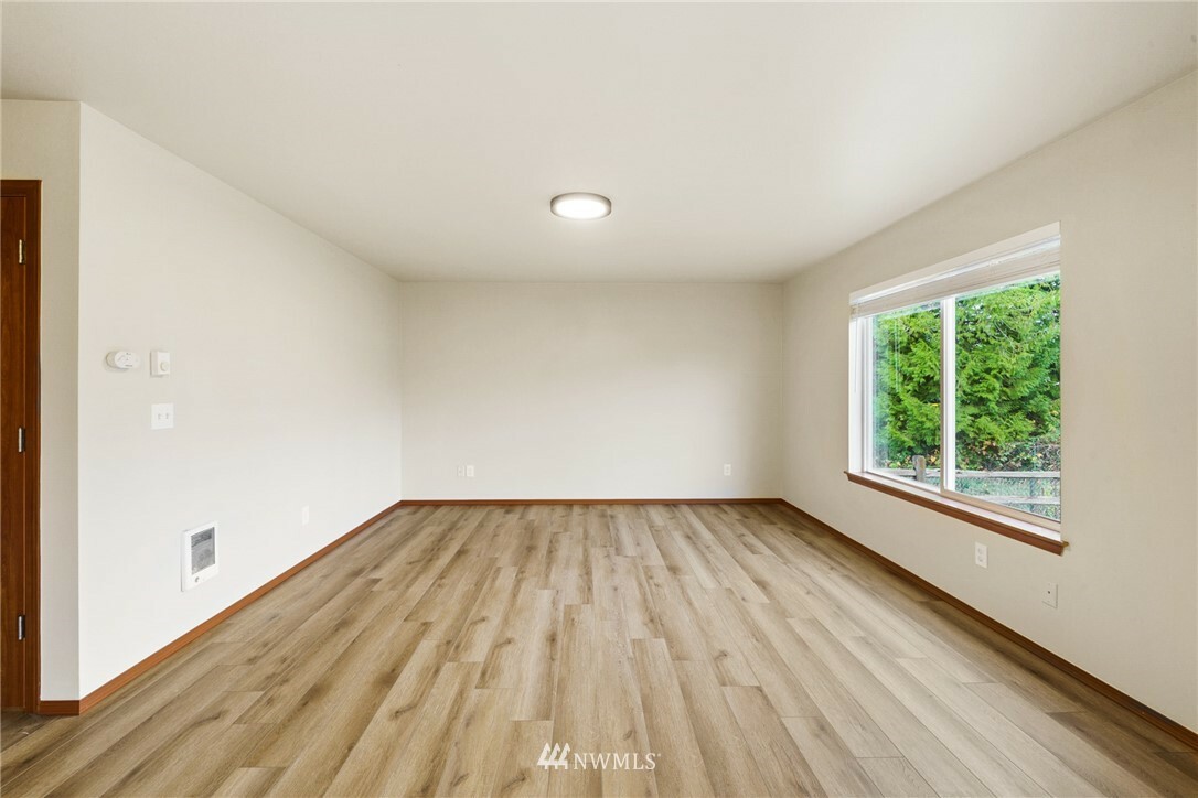 Property Photo: 11701 9th Avenue Ct E WA 98445