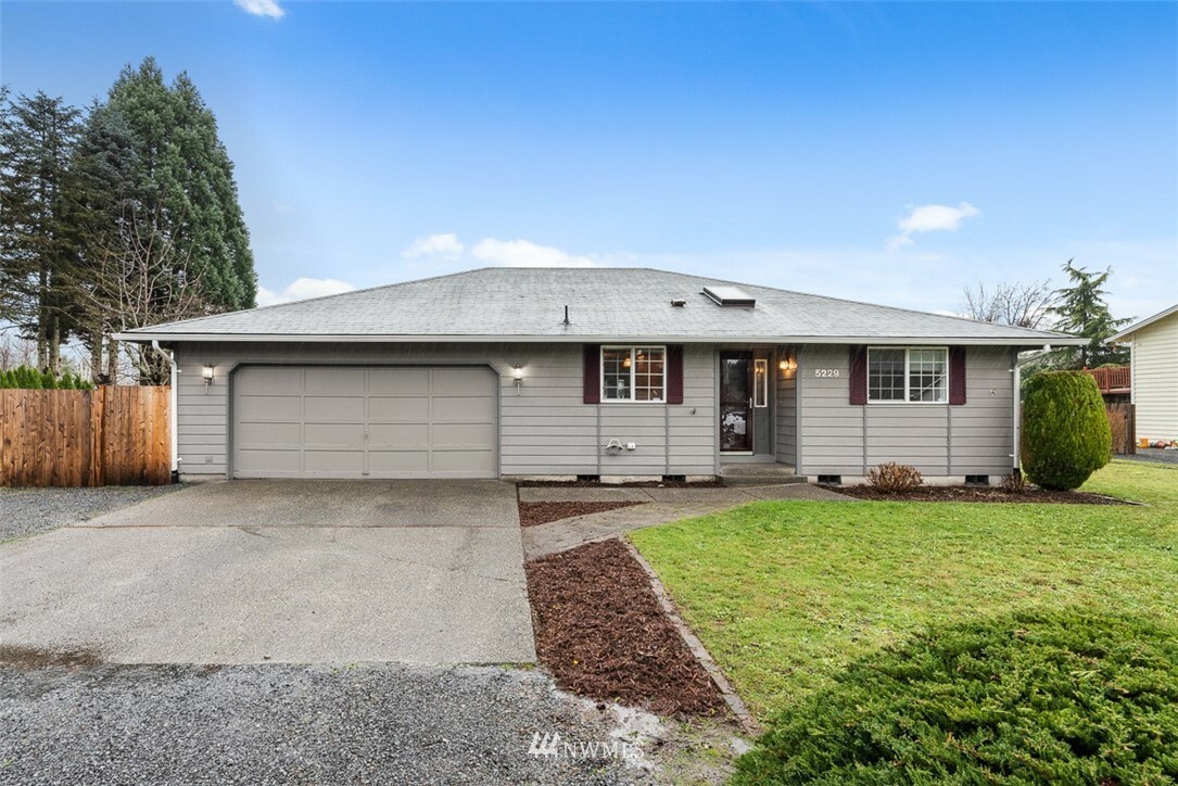 Property Photo:  5229 138th Street NE  WA 98271 