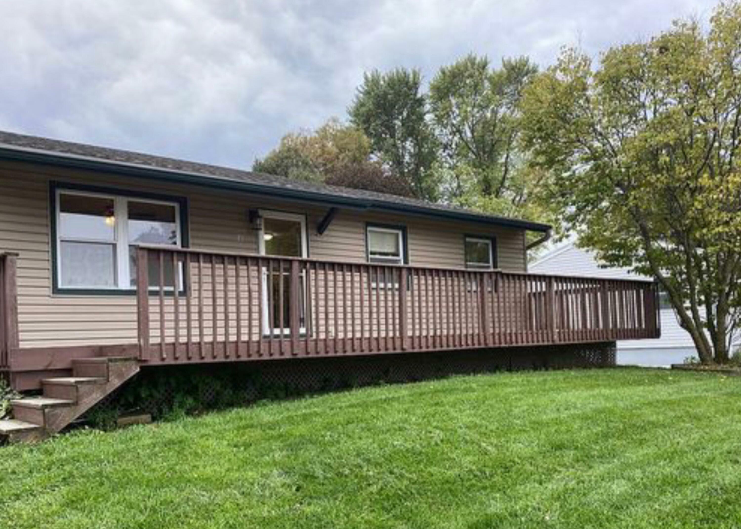 Property Photo:  18 Lamar Drive  IA 51575 