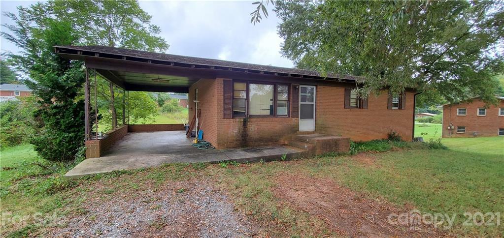 Property Photo:  189 3rd Creek Road  NC 28677 