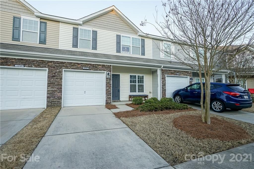 Property Photo:  13769 Singleleaf Lane  NC 28278 