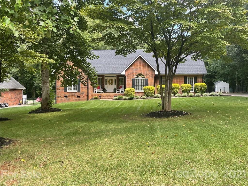 Property Photo:  238 Beech Brook Lane  NC 28625 