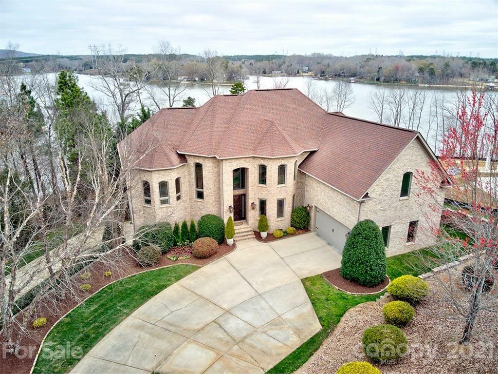 Property Photo: 157 Mariners Bluff Road SC 29745