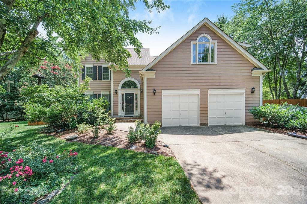 Property Photo: 3605 Stoneglen Path NC 28269