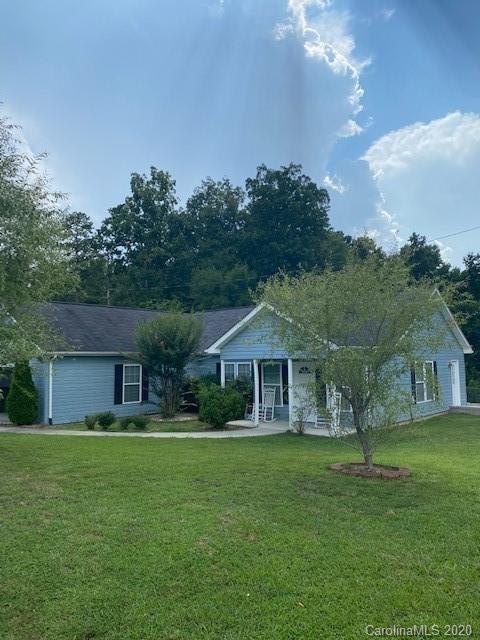 Property Photo: 13422 Homewood Drive NC 28262