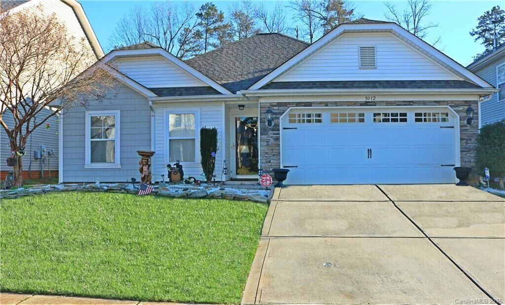 Property Photo:  5012 Stone Park Drive 30  NC 28269 