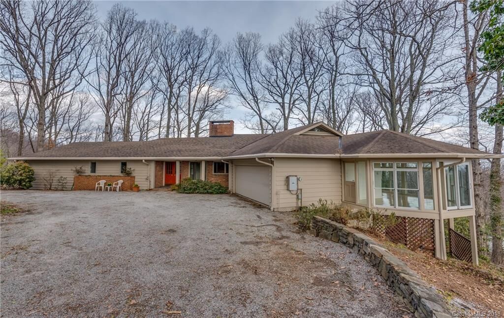 Property Photo: 2455 Hogback Mountain Road NC 28782