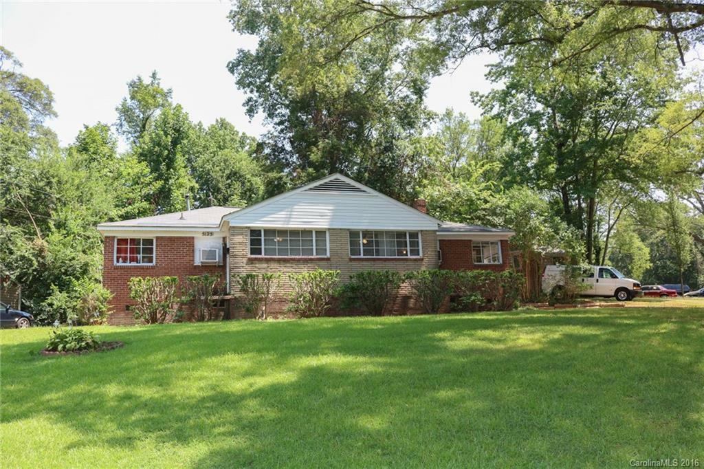 Property Photo:  5125 Valley Stream Road  NC 28209 