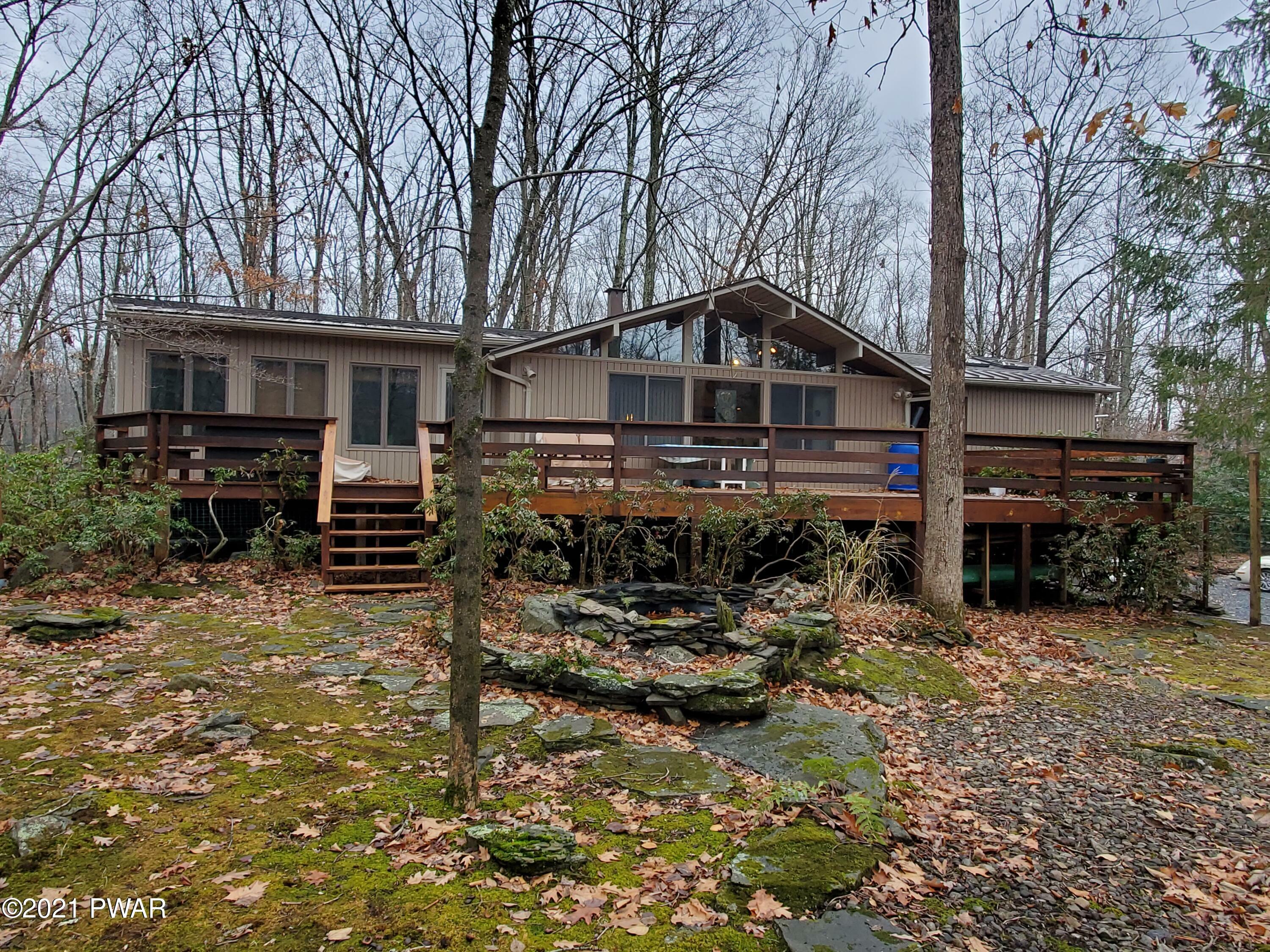 Property Photo:  130 Willow Drive  PA 18428 