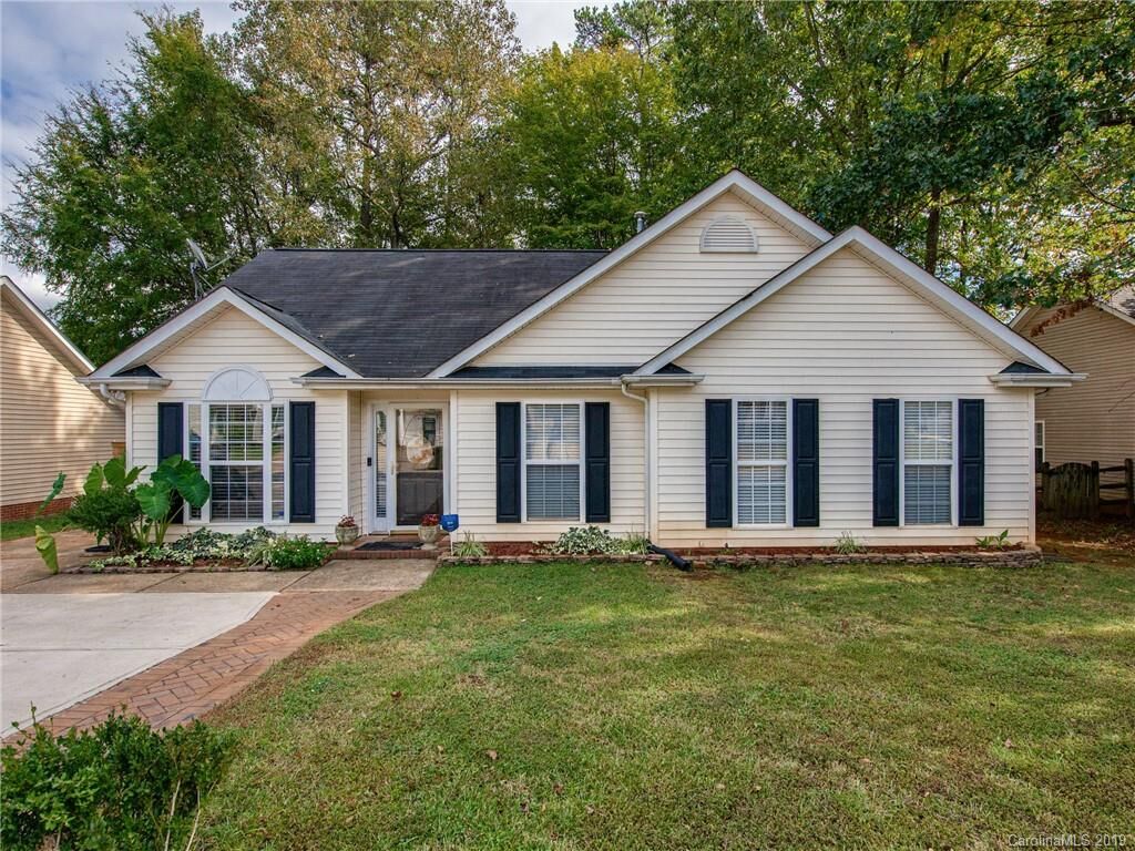 Property Photo:  6028 Country Walk Drive  NC 28212 