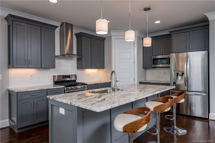 2413 Barry Street  Charlotte NC 28205 photo