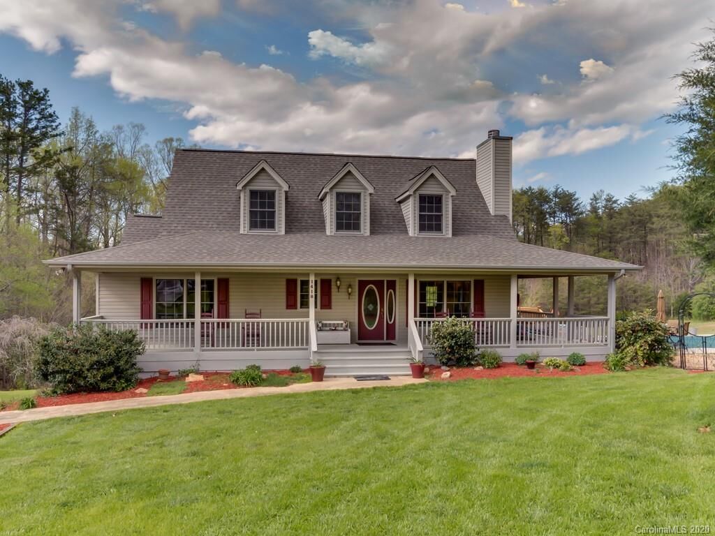Property Photo: 1418 John Smith Road NC 28722