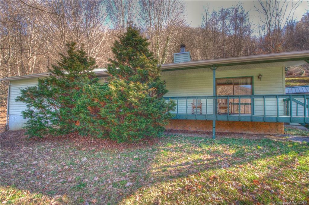 Property Photo:  369 Rocky Top Road  NC 28751 