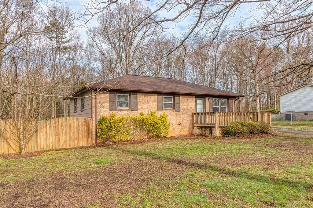 Property Photo:  316 Kennerly Drive  NC 28079 