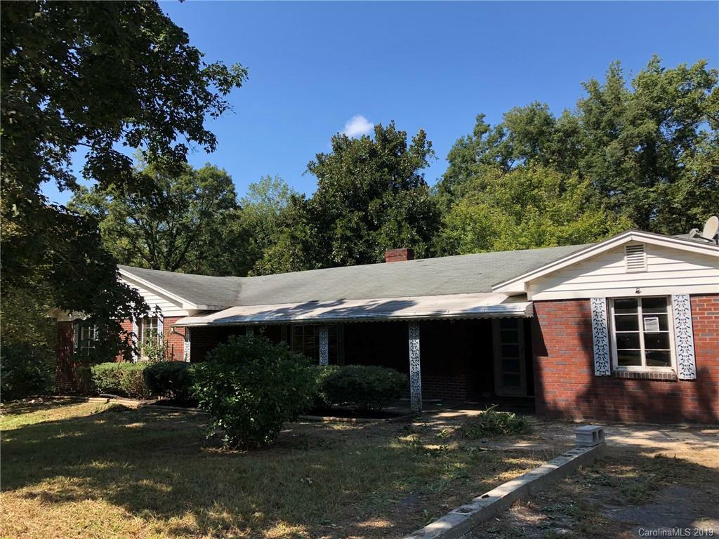 Property Photo:  512 W Stevens Drive  SC 29067 