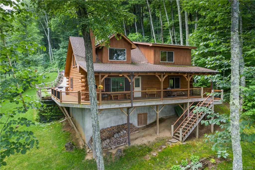 Property Photo: 332 Gadohi Trail NC 28751