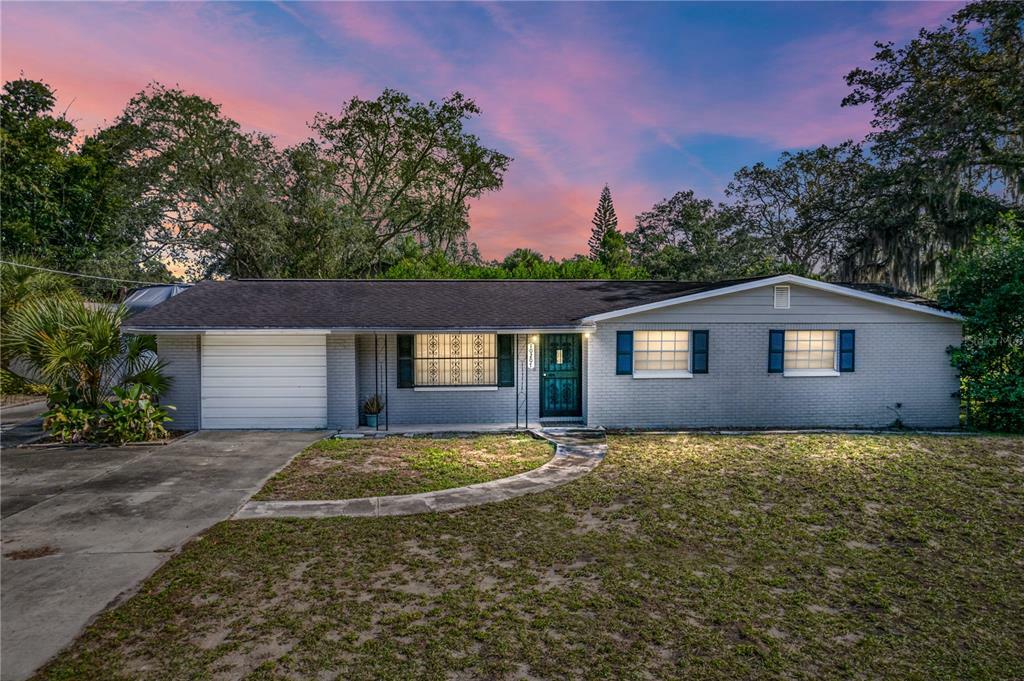 Property Photo:  10207 N Ninevah Road  FL 33617 