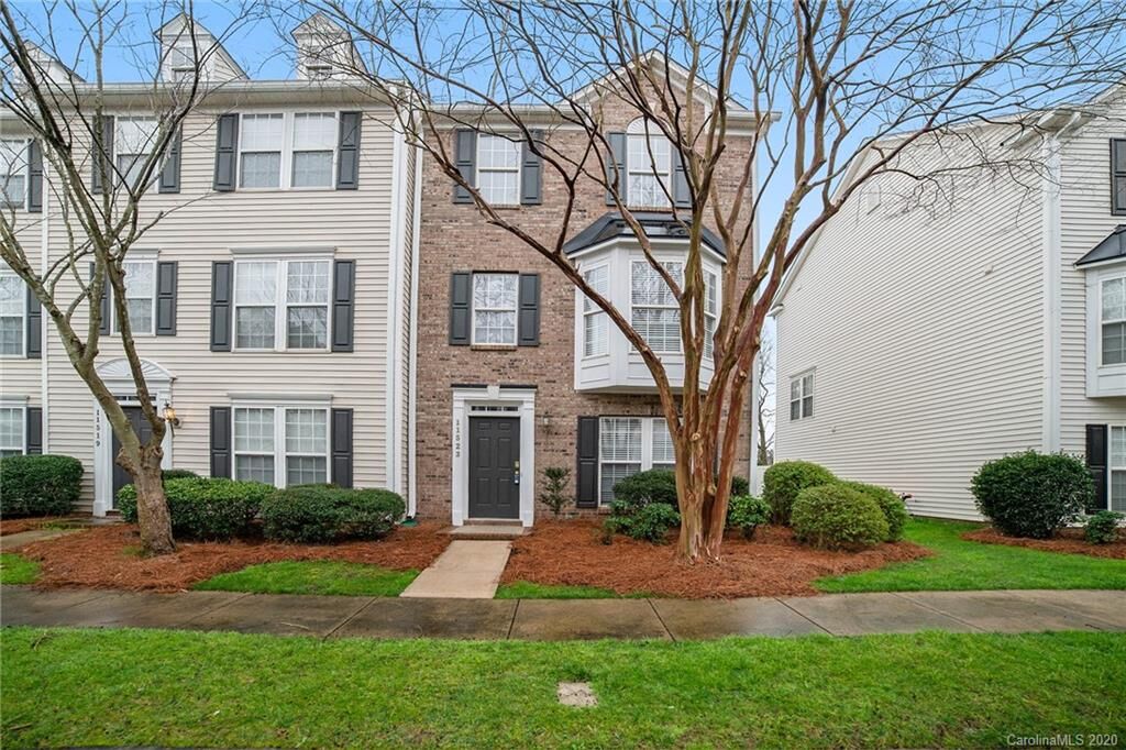 Property Photo: 11523 Destin Lane NC 28277