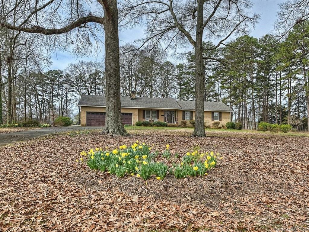 Property Photo: 14924 Pawnee Trail 41 NC 28104