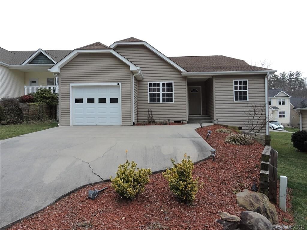 Property Photo:  51 Woodcreek Circle  NC 28778 