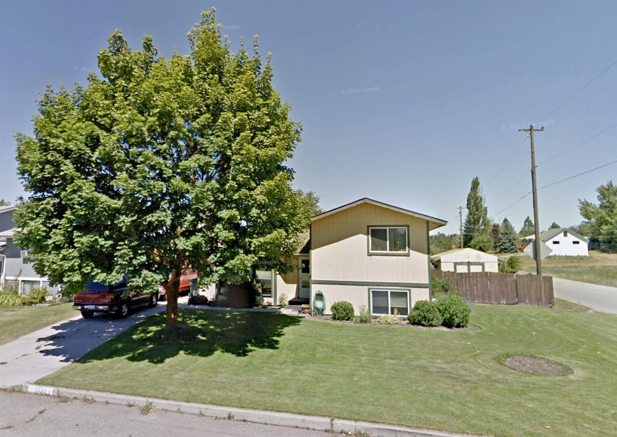 Property Photo:  3223 E Kasha Ct  WA 99021 