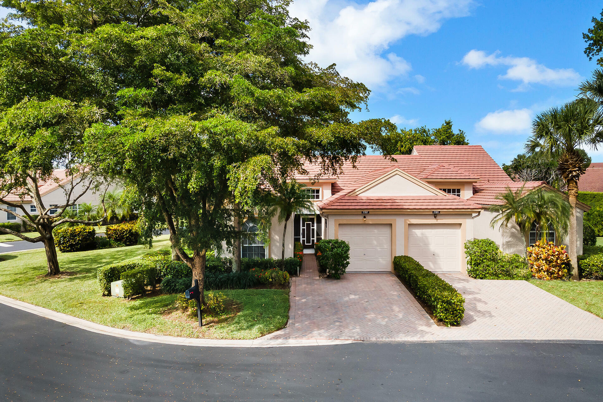 Property Photo: 7707 Coral Lake Drive FL 33446
