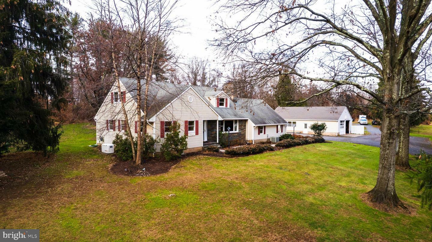 Property Photo:  247 Spring Hill Road  NJ 08558 