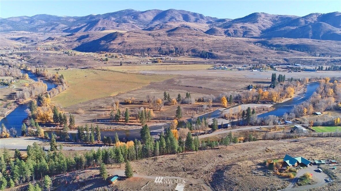Property Photo:  1 Rising Eagle Road  WA 98862 