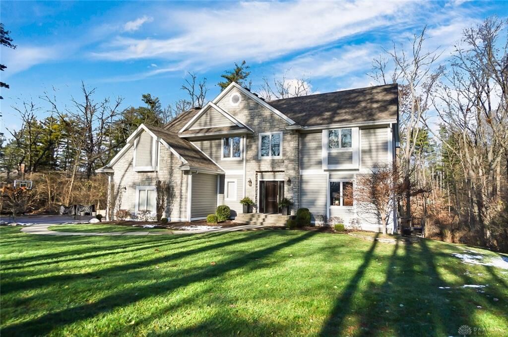 Property Photo:  2690 North Point Court  OH 45370 