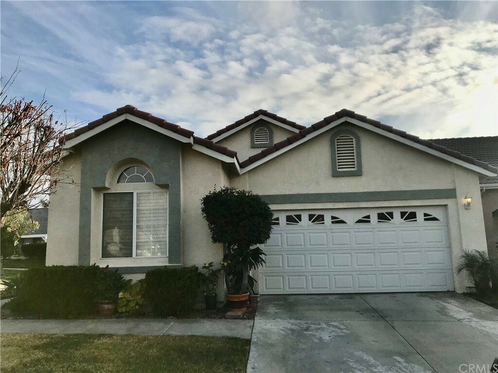 Property Photo:  774 Diamante Court  CA 92583 