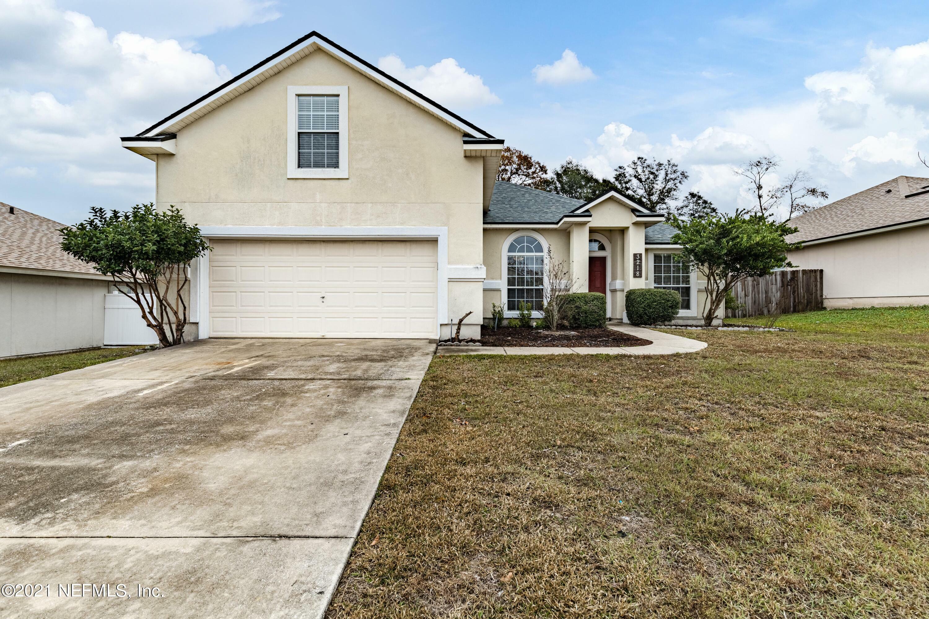 Property Photo:  3218 Woodglen Drive  FL 32065 