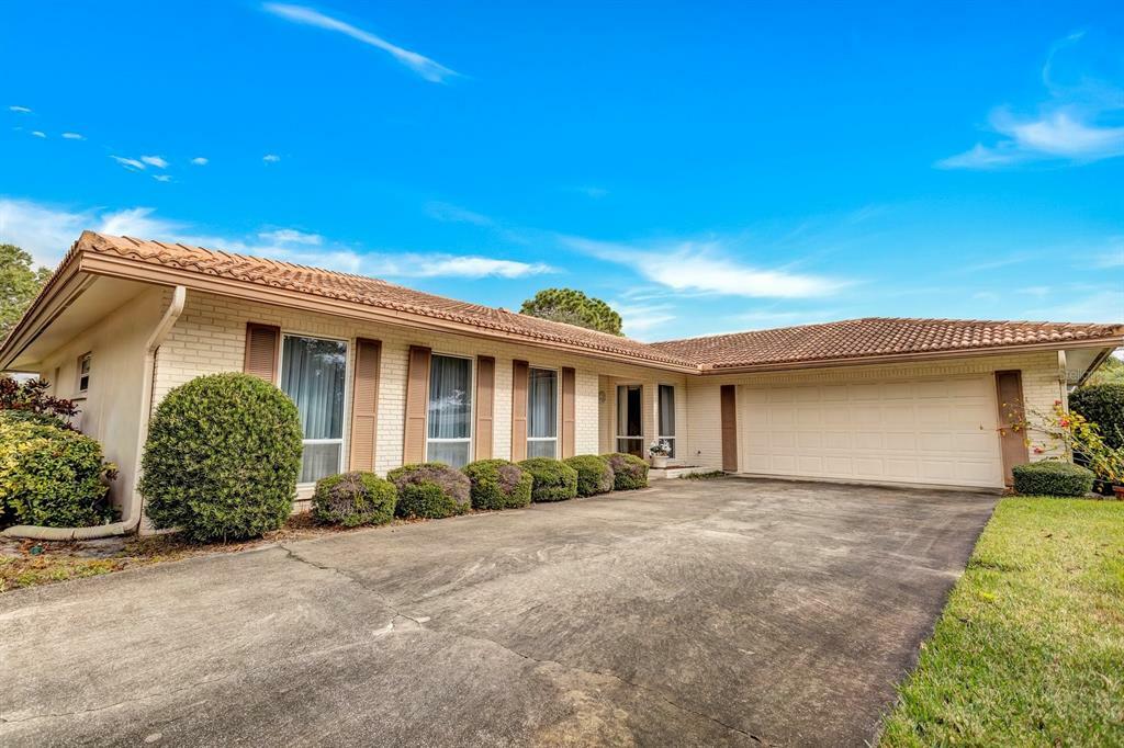 Property Photo:  2880 Wildwood Drive  FL 33761 