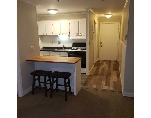 Property Photo:  3 Greenbriar Drive 105  MA 01864 