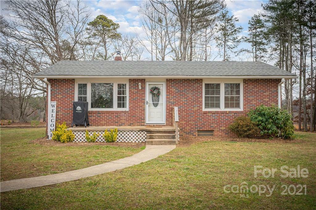 Property Photo:  247 Pleasant Meadows Lane  NC 28792 