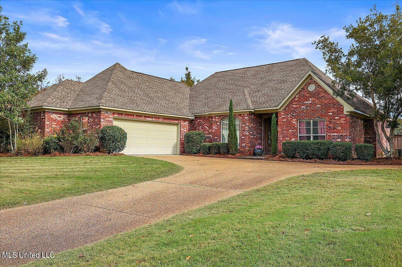 Property Photo:  101 Bear Creek Court  MS 39046 