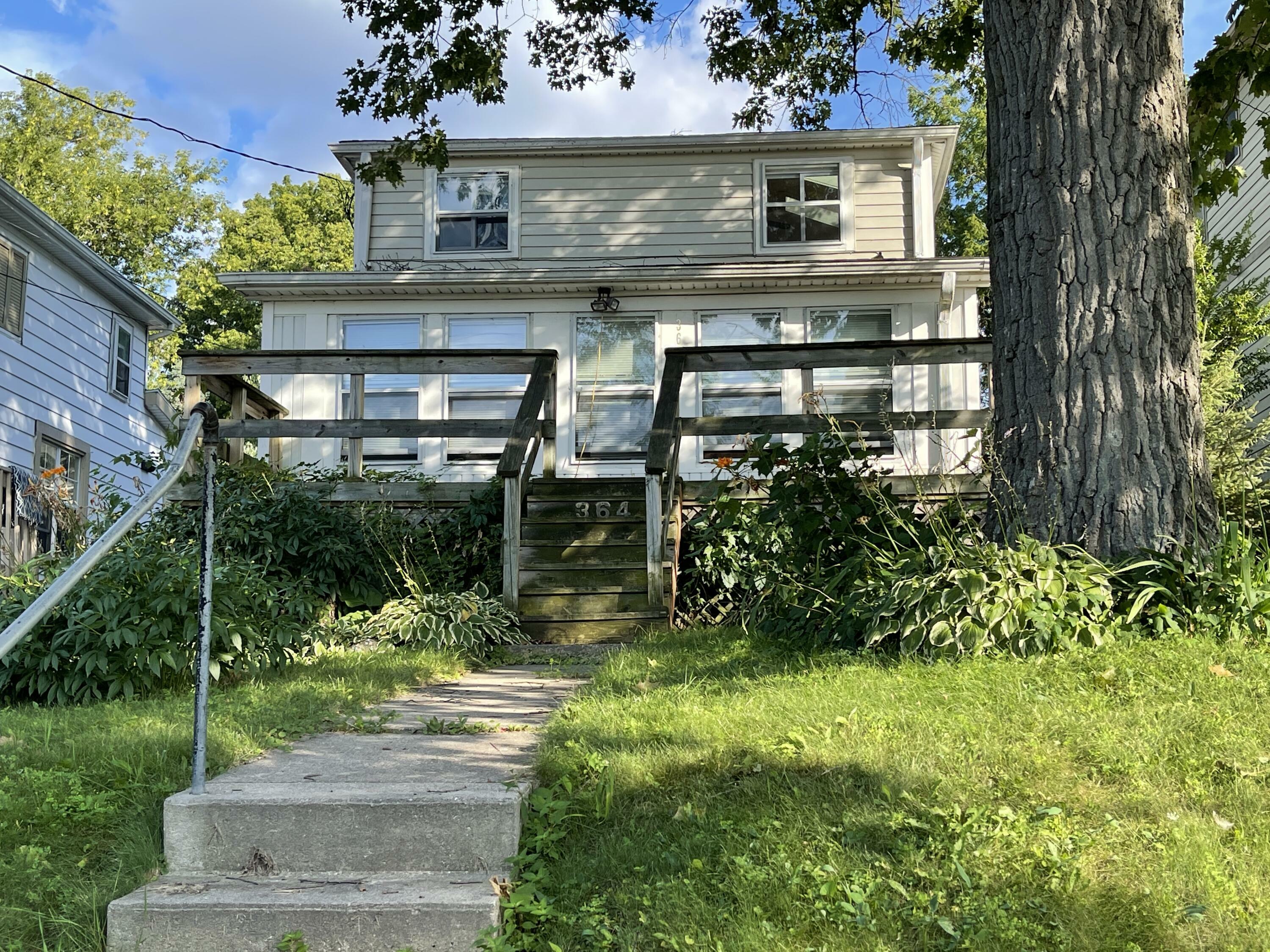 Property Photo: 364 Park Ave WI 53072